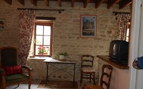 Ferme Manoir La Fiere Bed And Breakfast